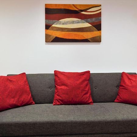 Stylish 2 Bedroom Apartment In The Heart Of Greenwich 런던 외부 사진
