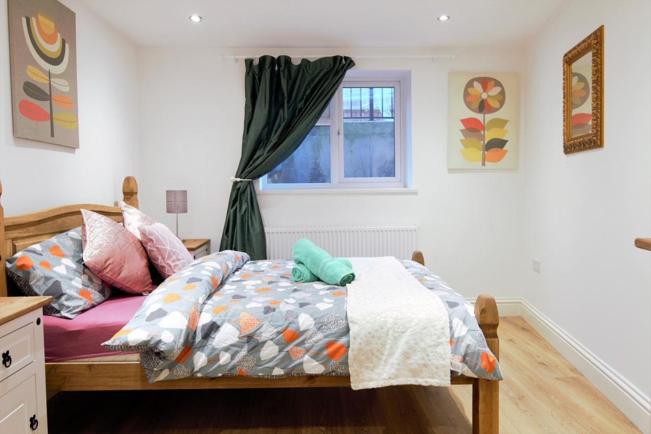 Stylish 2 Bedroom Apartment In The Heart Of Greenwich 런던 외부 사진