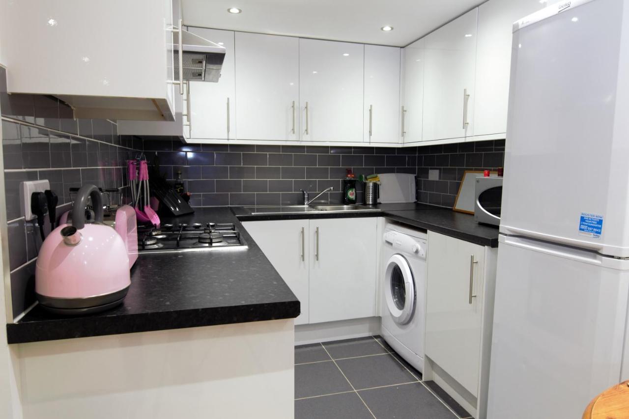 Stylish 2 Bedroom Apartment In The Heart Of Greenwich 런던 외부 사진