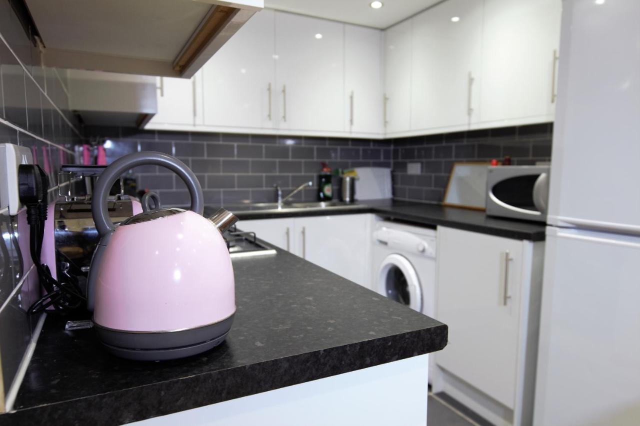 Stylish 2 Bedroom Apartment In The Heart Of Greenwich 런던 외부 사진
