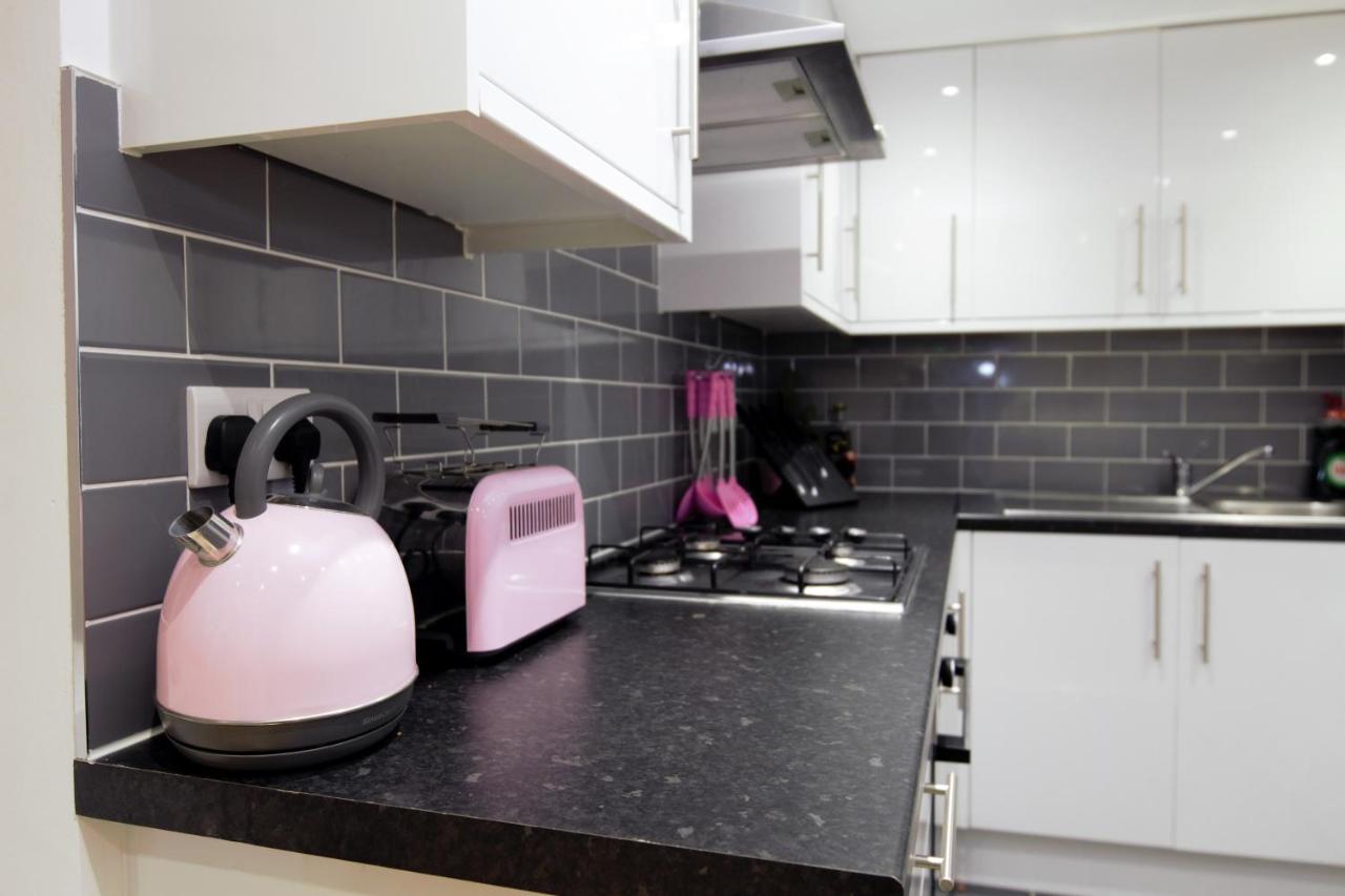 Stylish 2 Bedroom Apartment In The Heart Of Greenwich 런던 외부 사진
