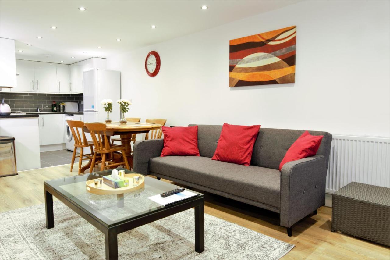 Stylish 2 Bedroom Apartment In The Heart Of Greenwich 런던 외부 사진